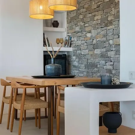 Sunrise Poem Estate - 16 People Capacity Villa *