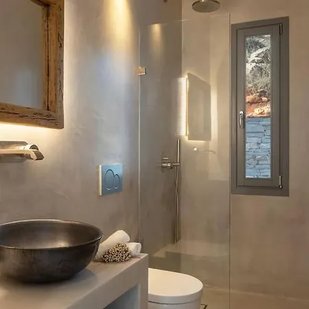 Sunrise Poem Estate - 16 People Capacity Villa