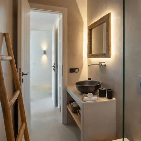 Sunrise Poem Estate - 16 People Capacity Villa *