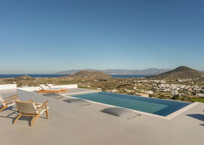 Villa Sunrise Poem Estate - 16 People Capacity *