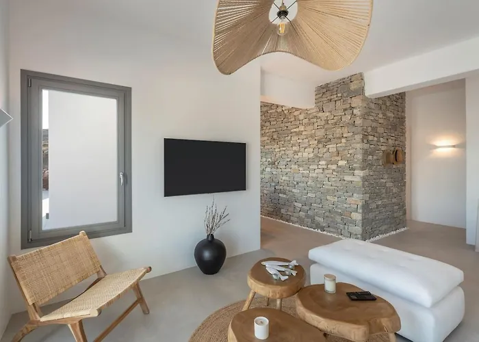 Villa Sunrise Poem Estate - 16 People Capacity