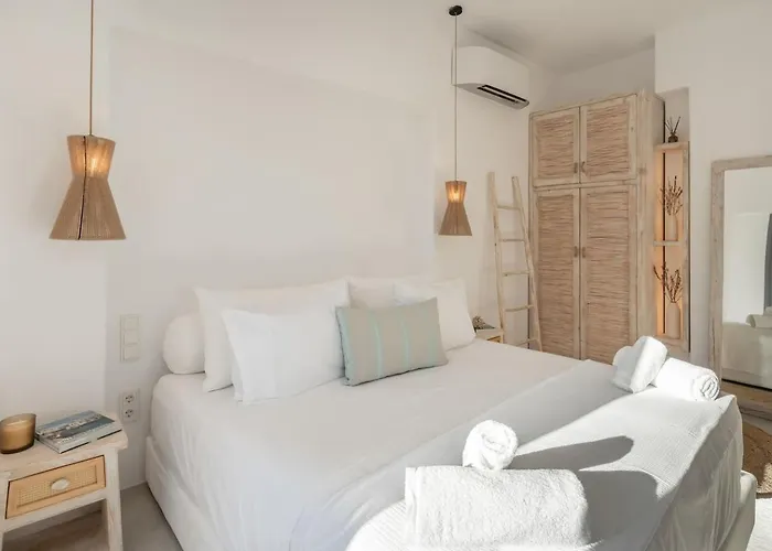 Sunrise Poem Estate - 16 People Capacity *