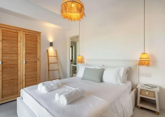 Sunrise Poem Estate - 16 People Capacity *