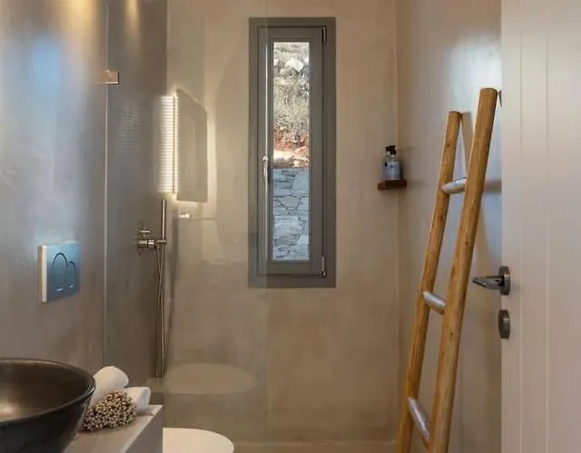 Sunrise Poem Estate - 16 People Capacity