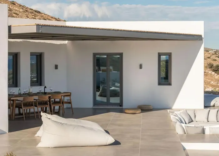 Villa Sunrise Poem Estate - 16 People Capacity *