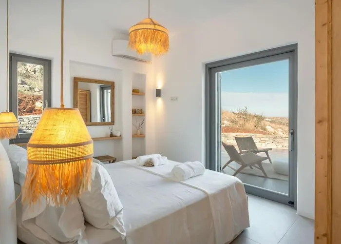 Sunrise Poem Estate - 16 People Capacity Villa